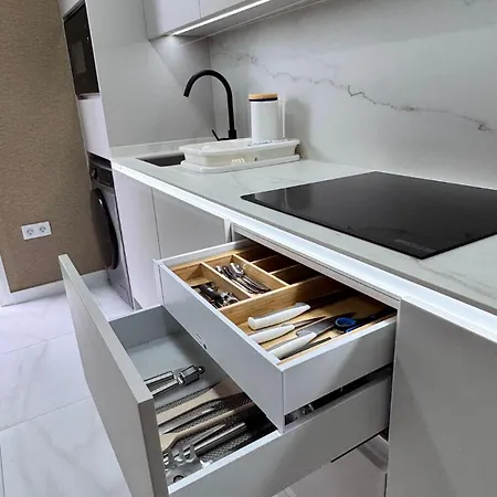 Апартаменти Americas 200 B Адехе