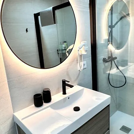 Americas 200 B Адехе