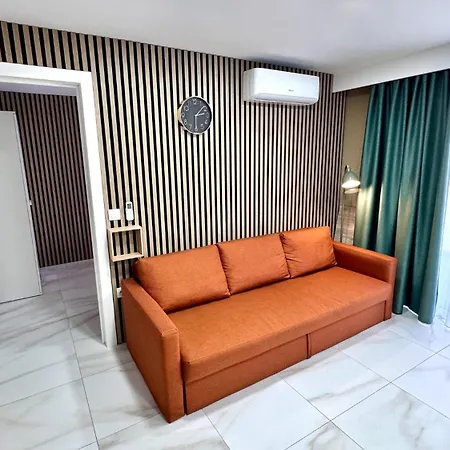 Americas 200 B * Адехе